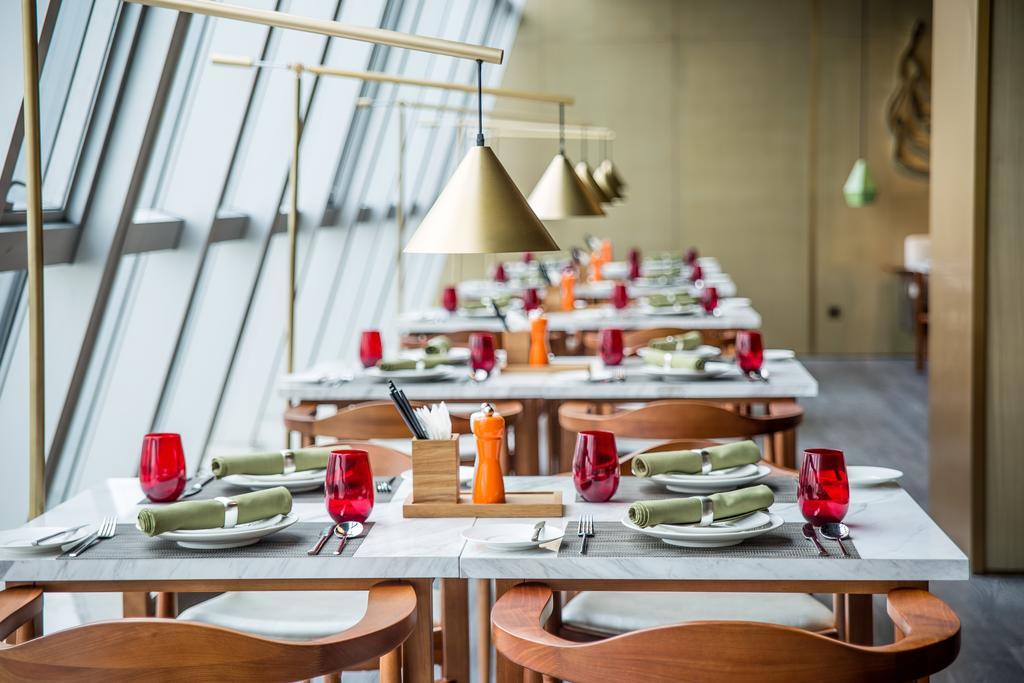 Howard Johnson Riverview Hotel Гуанчжоу Екстер'єр фото